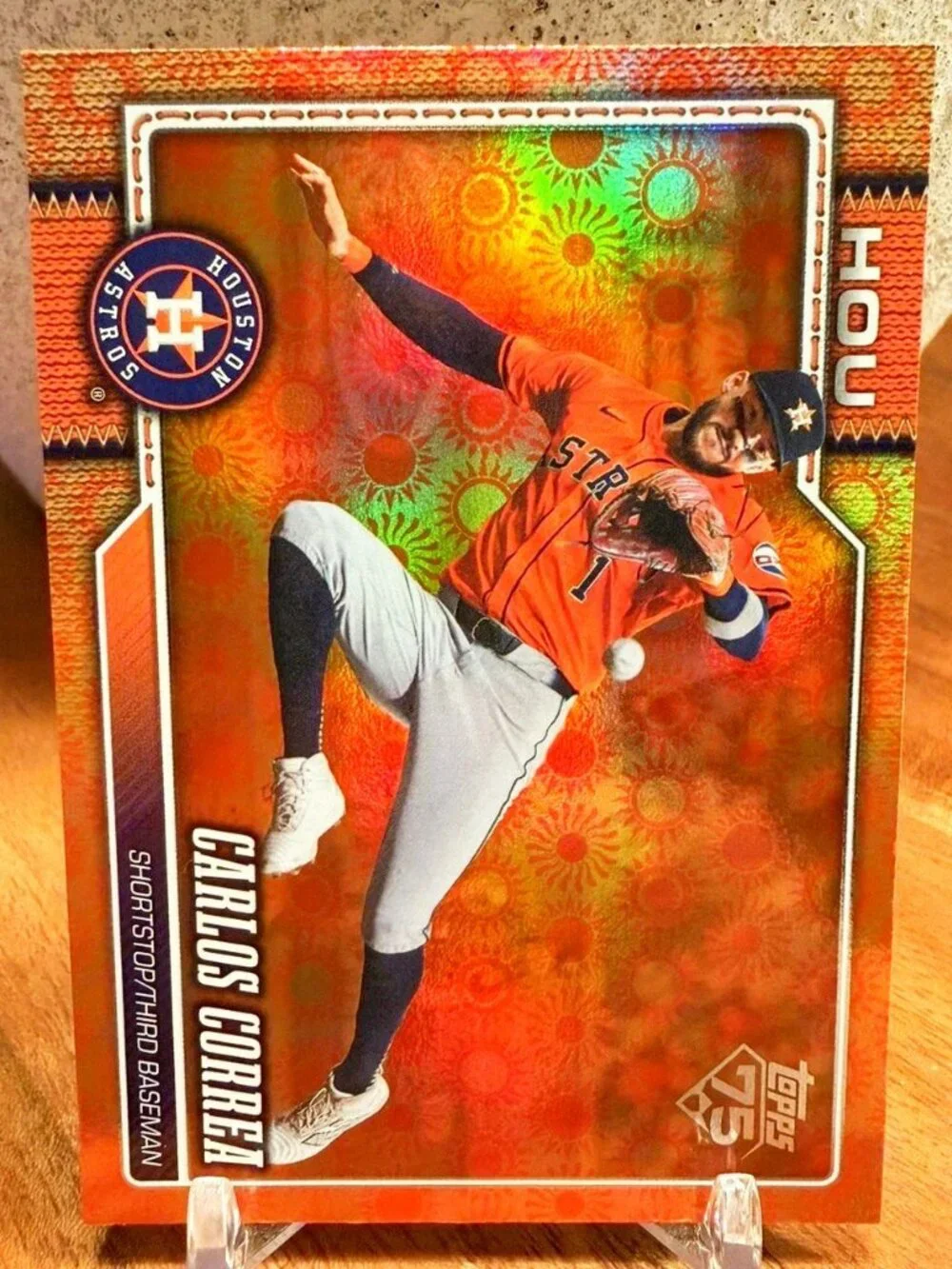 2026 TOPPS SERIES 2 CARLOS CORREA #680 ORANGE SUN (HOLO) HOUSTON ASTROS CARD